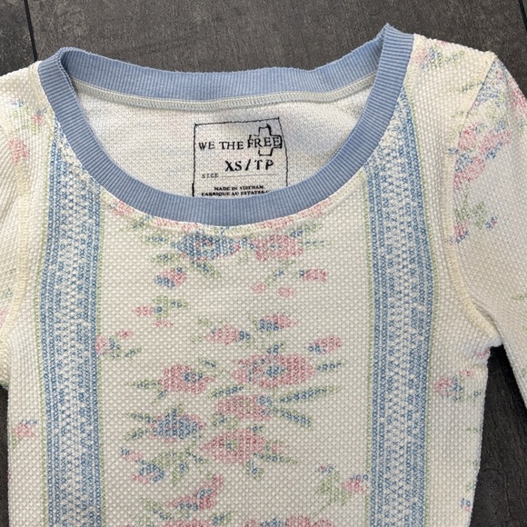 We The Free XS Thermal Waffle Floral Long Sleeve Top Free People Rose - Picture 2 of 8